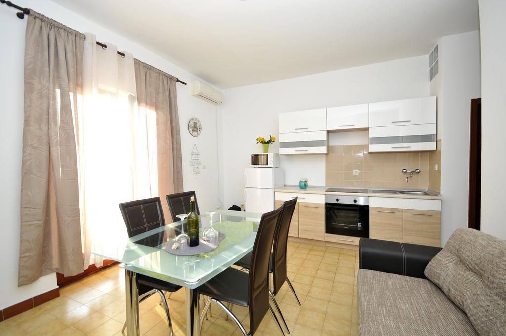 Apartments Martin & Marija Lokva Rogoznica Luaran gambar